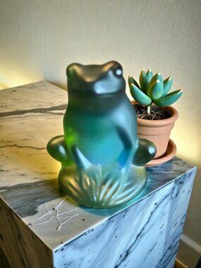 Lalique France Rainette Frog Green Frosted Crystal Figurine - Signed